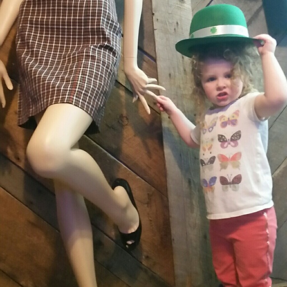 Meet your Posher, Beth - Picture 1 of 1